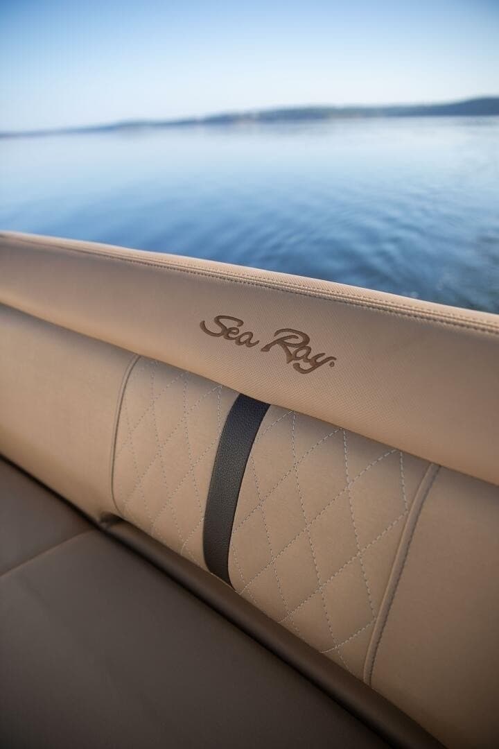 2016 Sea Ray Sundancer 350