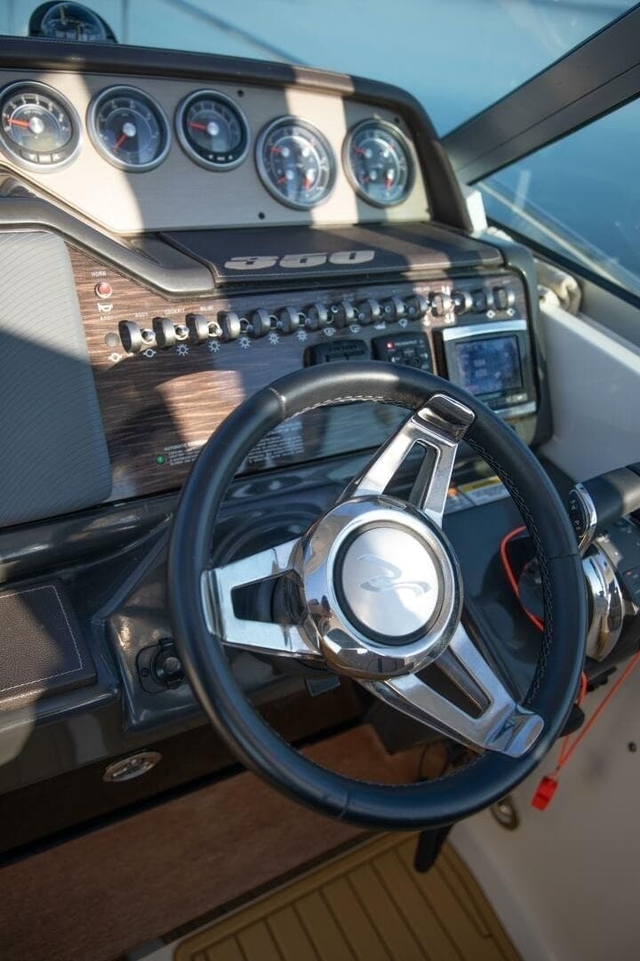 2016 Sea Ray Sundancer 350