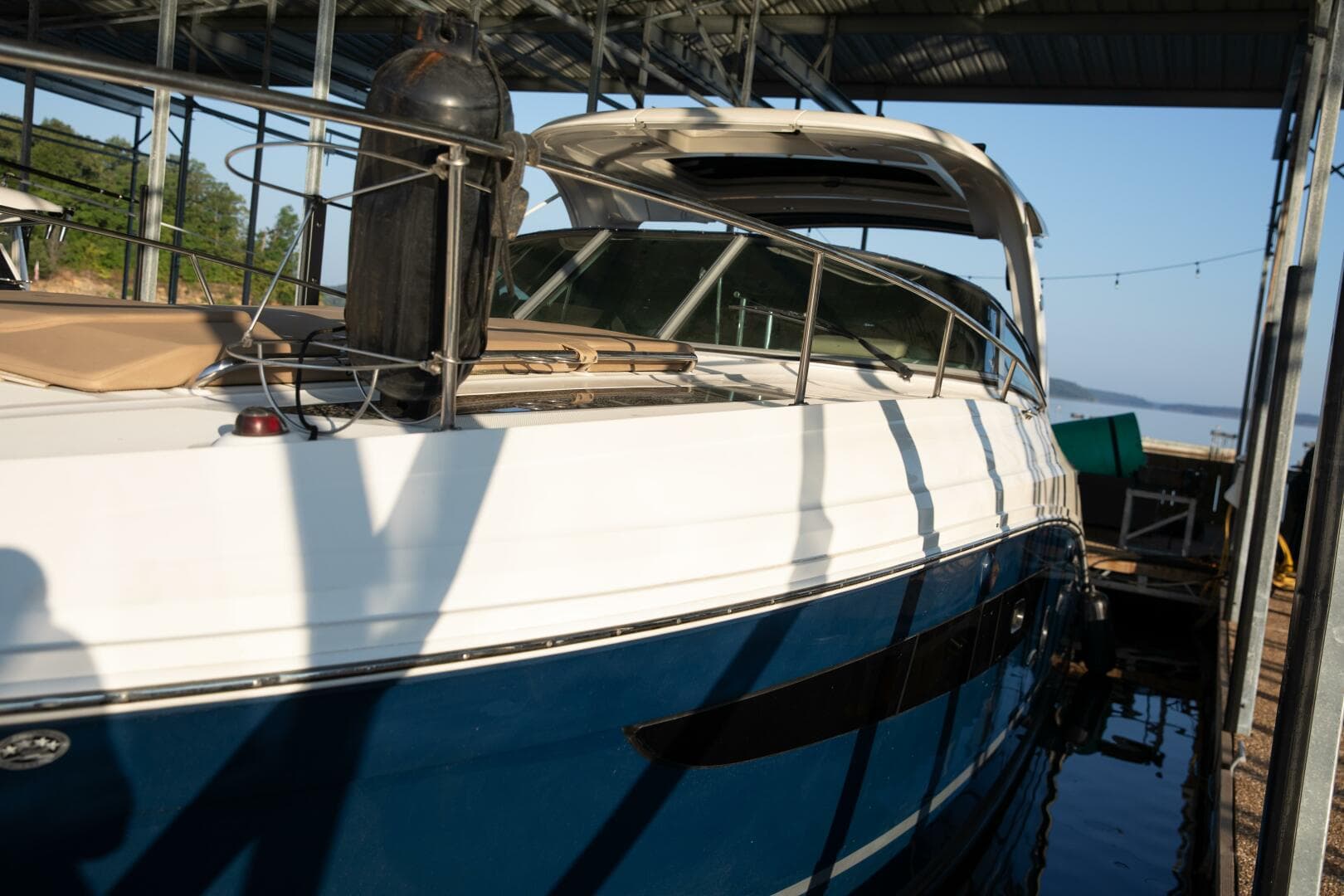 2016 Sea Ray 350 Sundancer