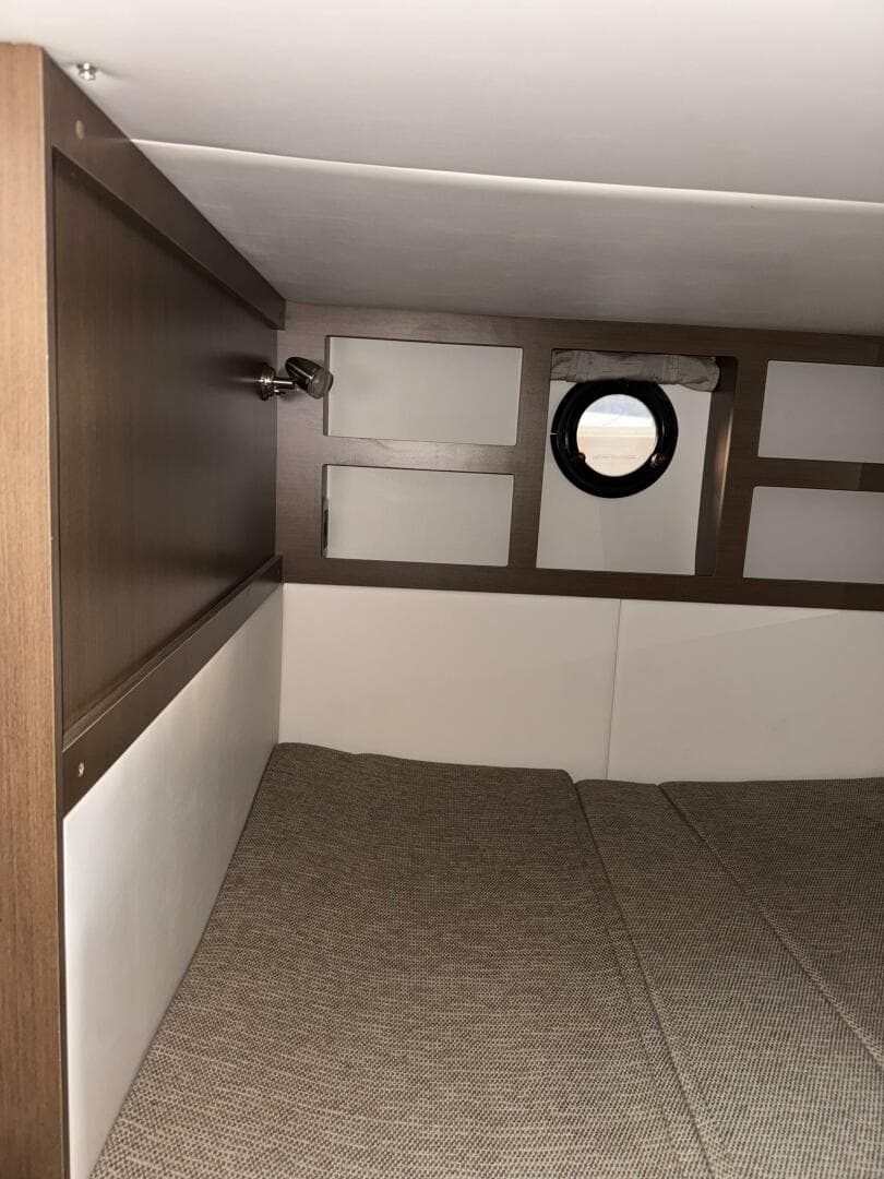 2016 Sea Ray 350 Sundancer