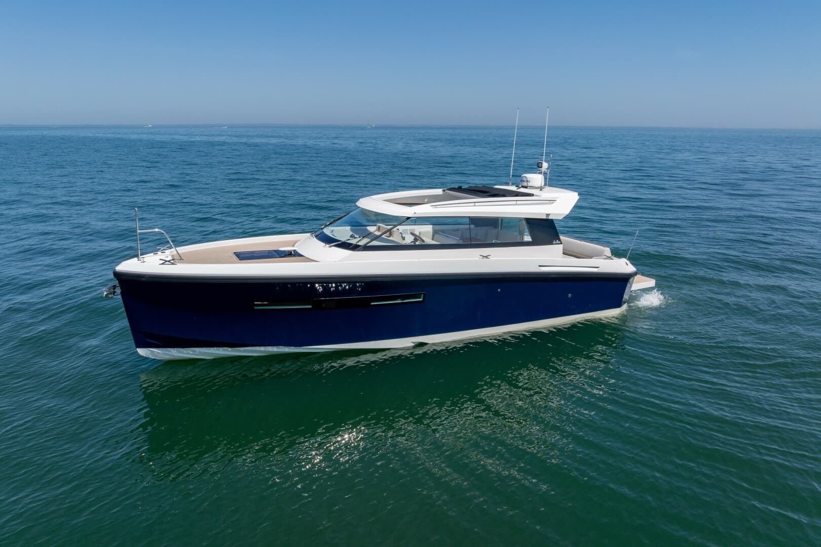 2023 Delta Powerboats 33 Coupe London Calling