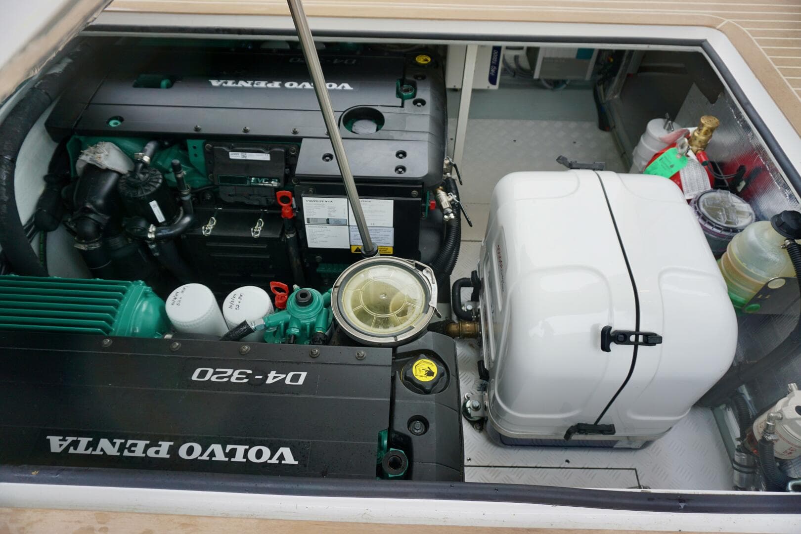 2023 Delta Powerboats 33 Coupe London Calling engines and generator