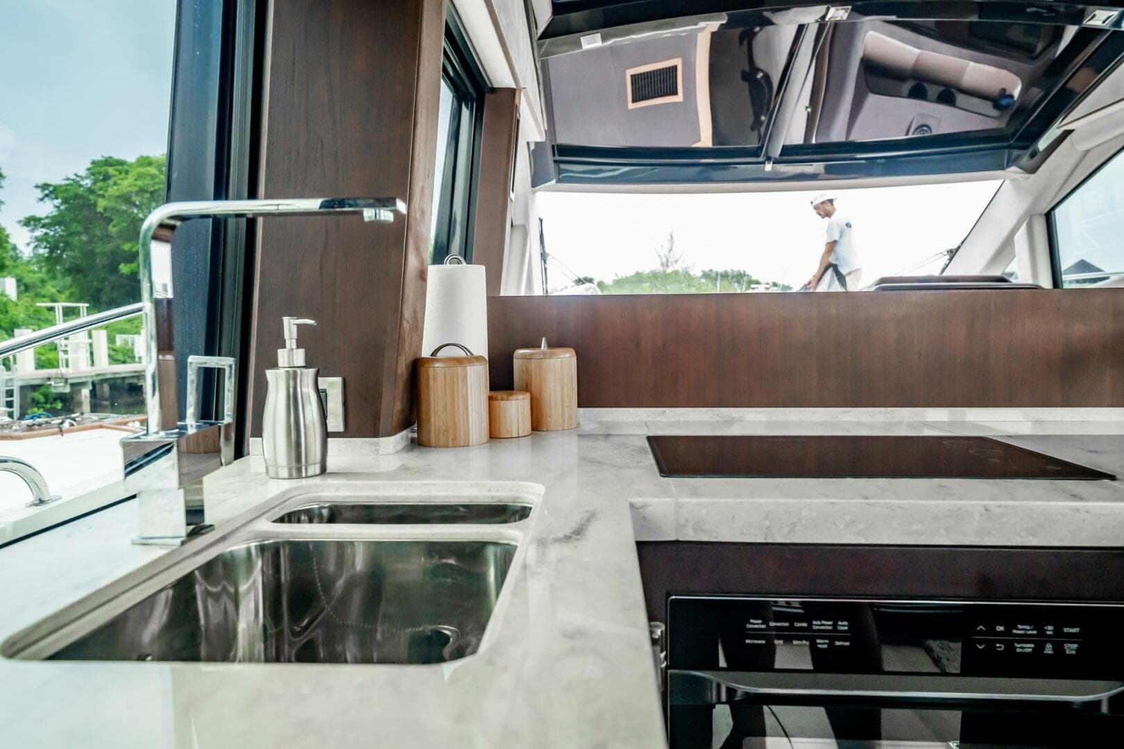 2017 Galeon 510 Skybridge
