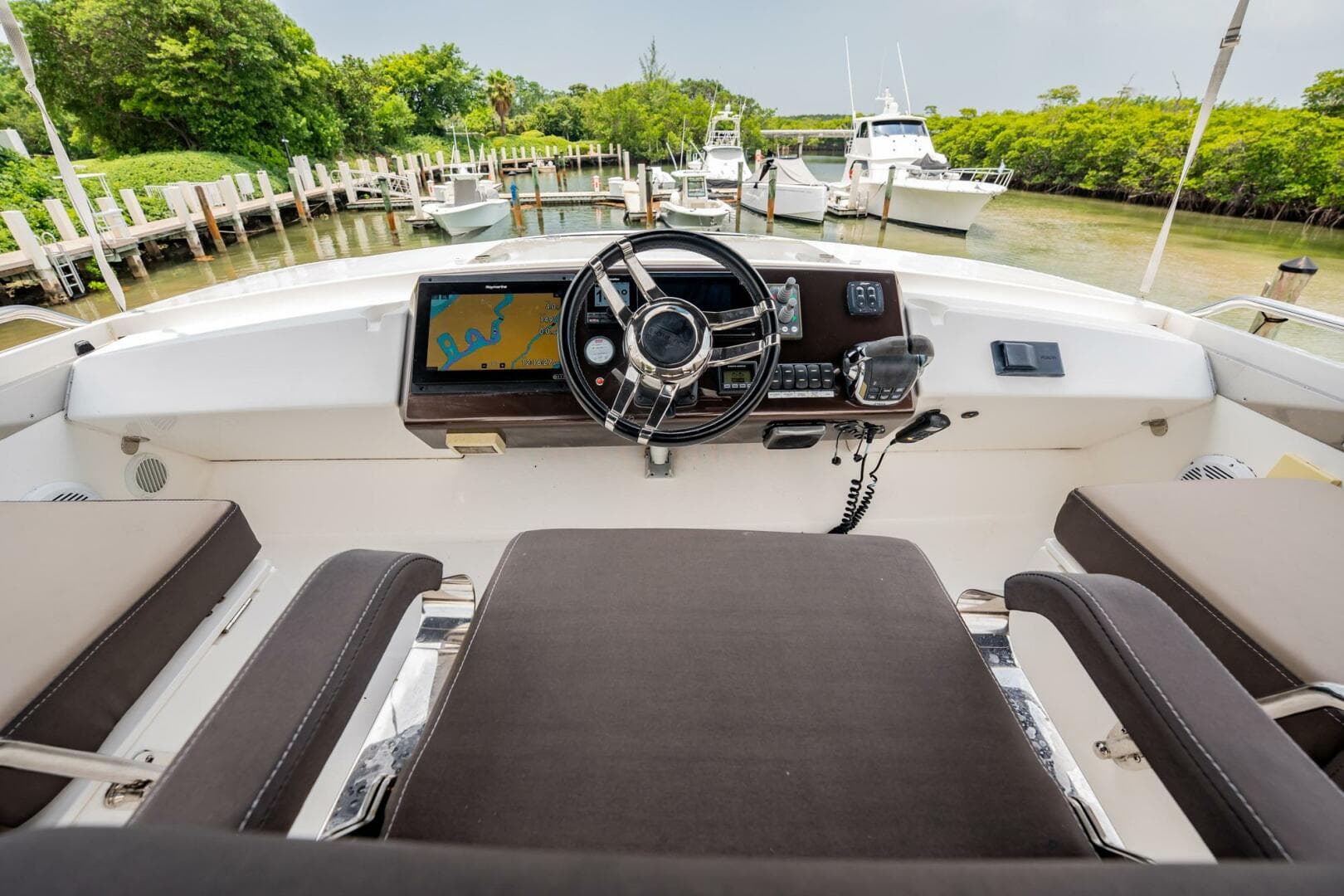 2017 Galeon 510 Skybridge