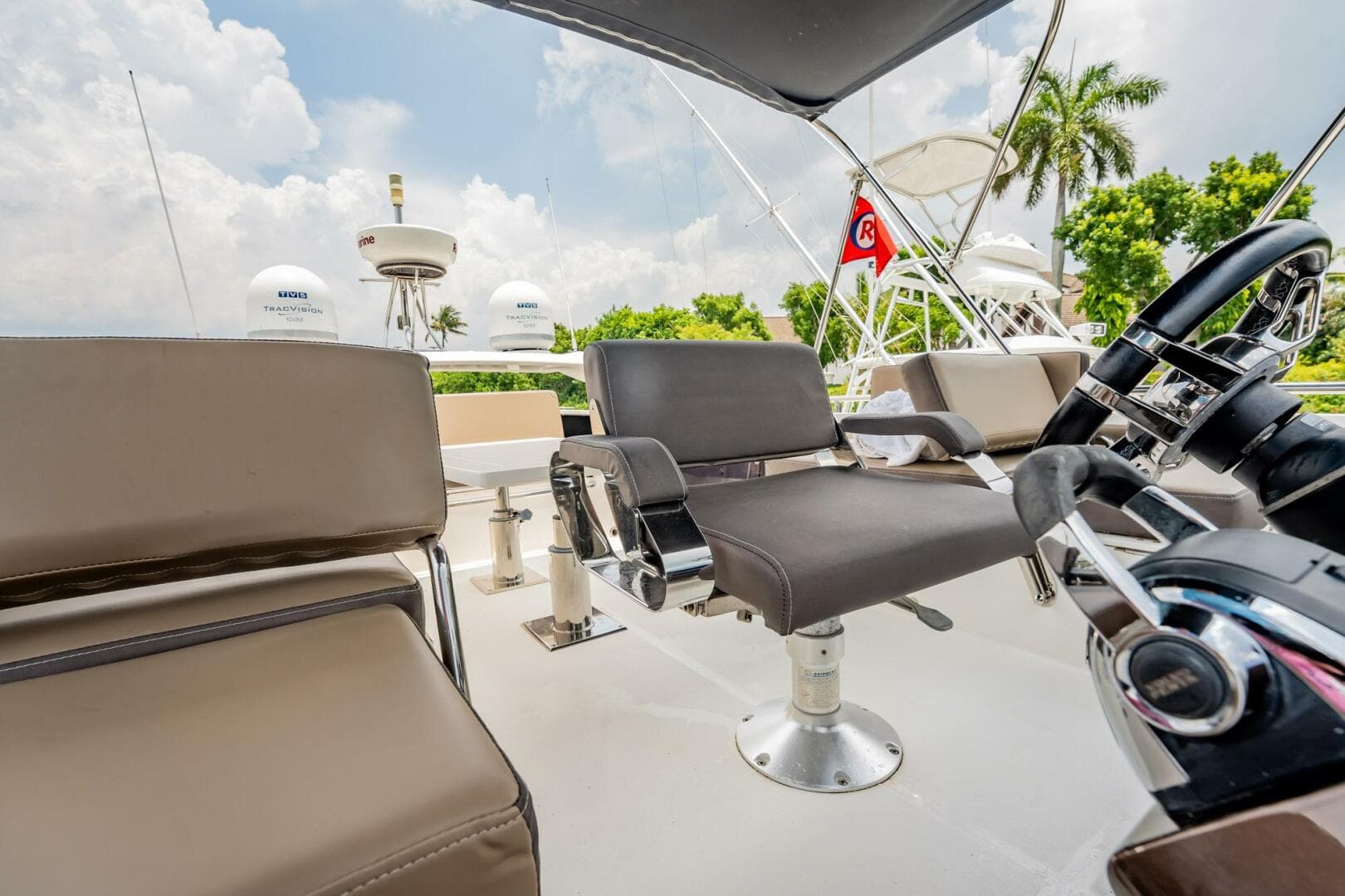 2017 Galeon 510 Skybridge