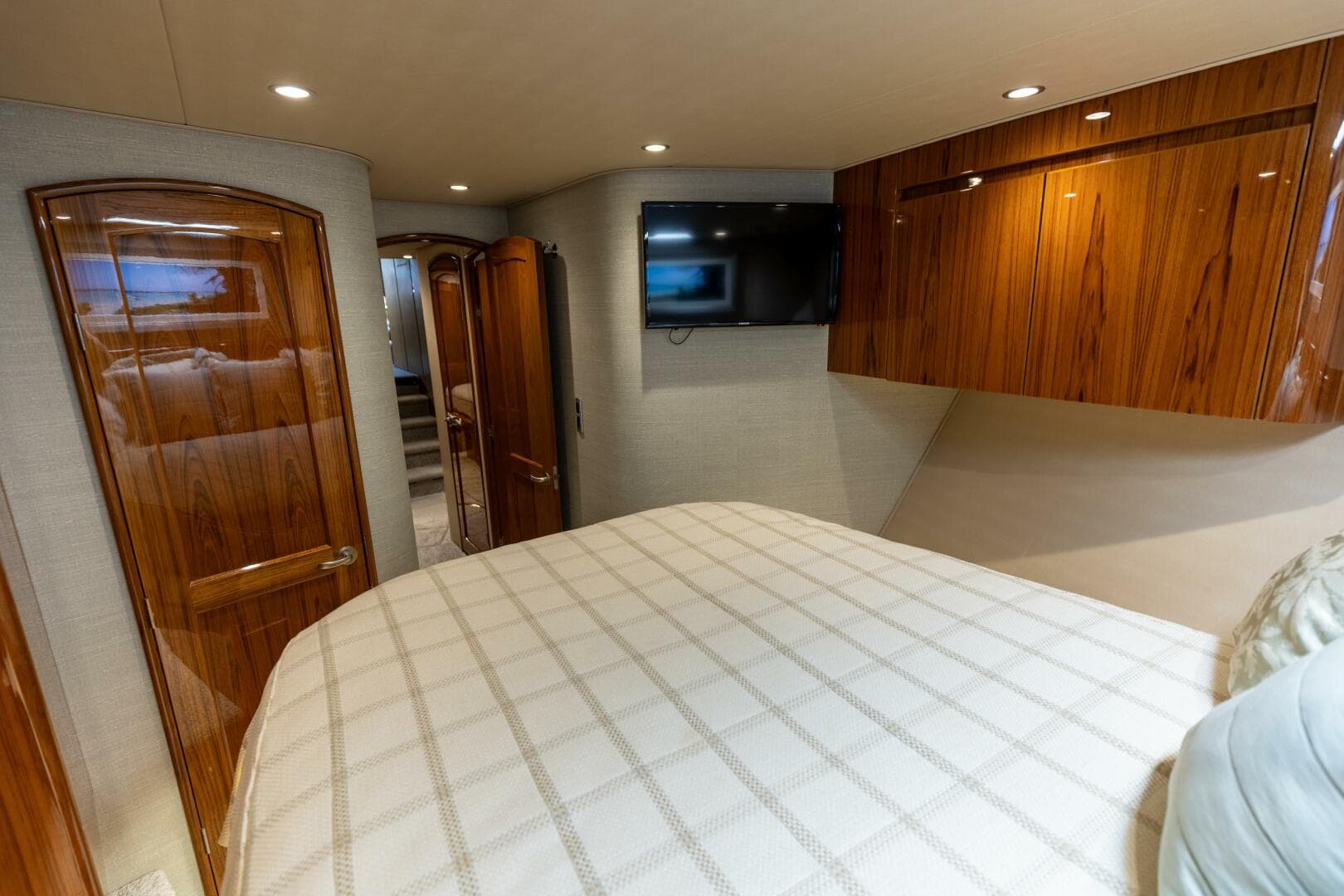 2015 Viking 62 Convertible- Gas Money- VIP Stateroom