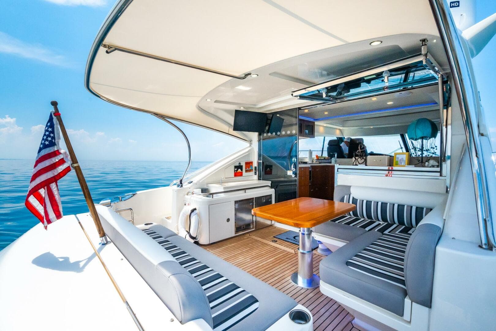 2019 Riviera 4800 Sport Yacht