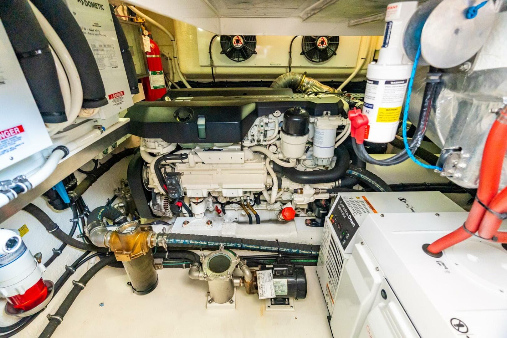 2019 Riviera 4800 Sport Yacht