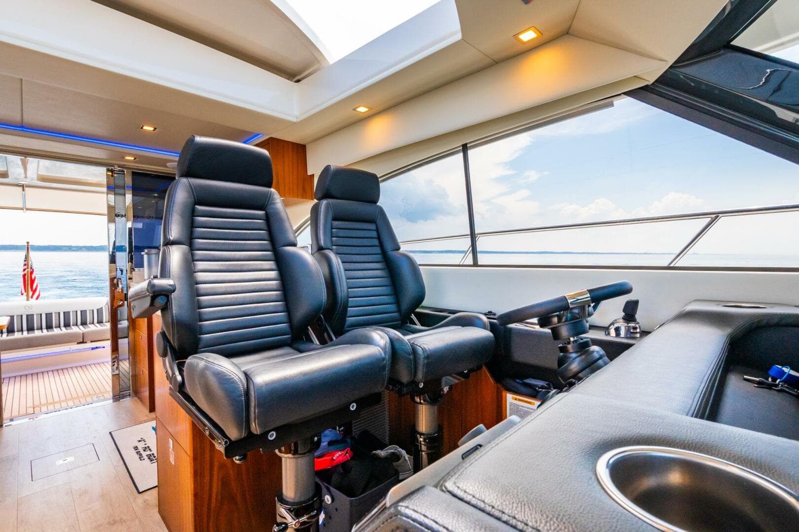 2019 Riviera 4800 Sport Yacht
