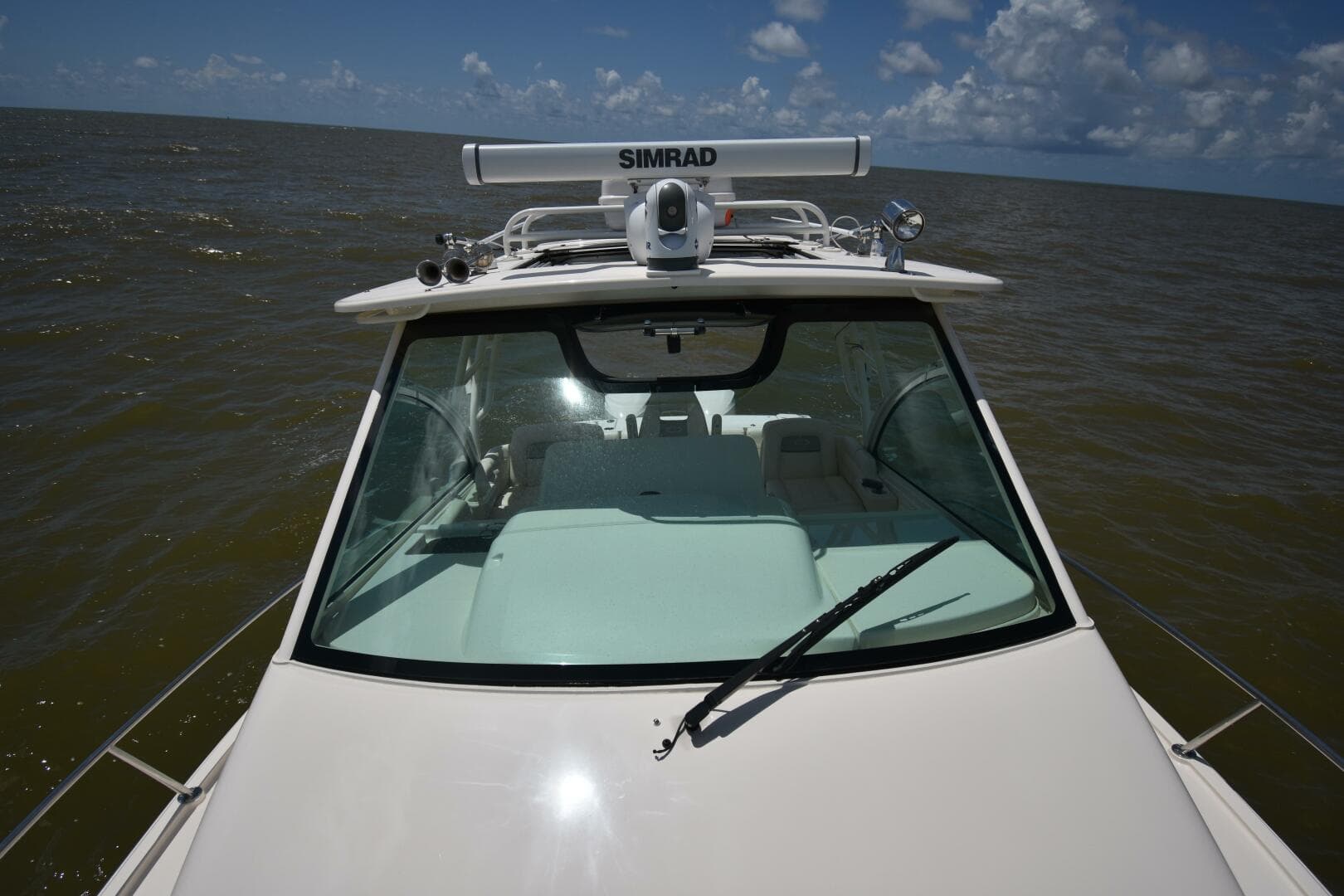 2016 Grady-White 330 Express 