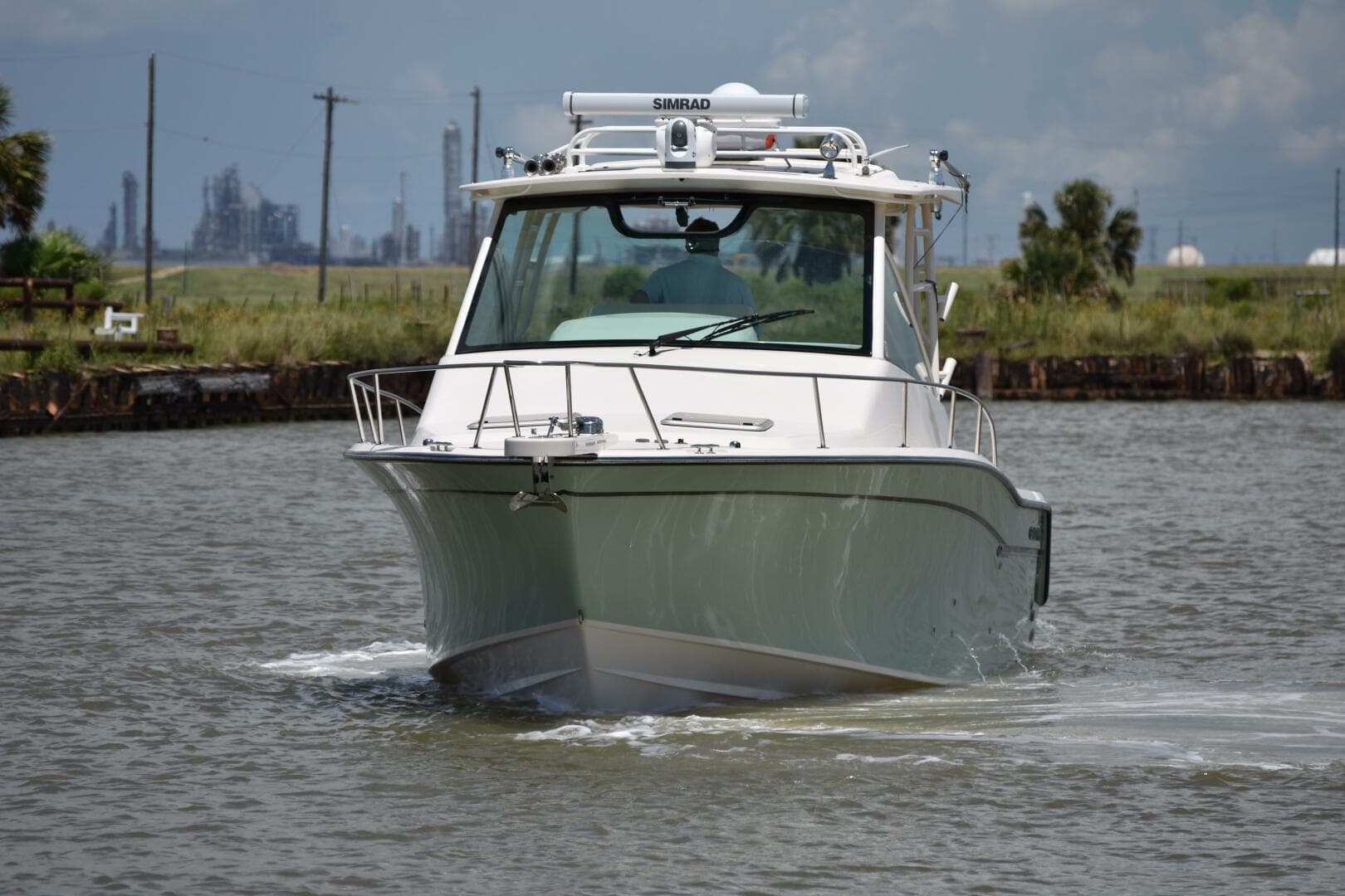 2016 Grady-White 330 Express 