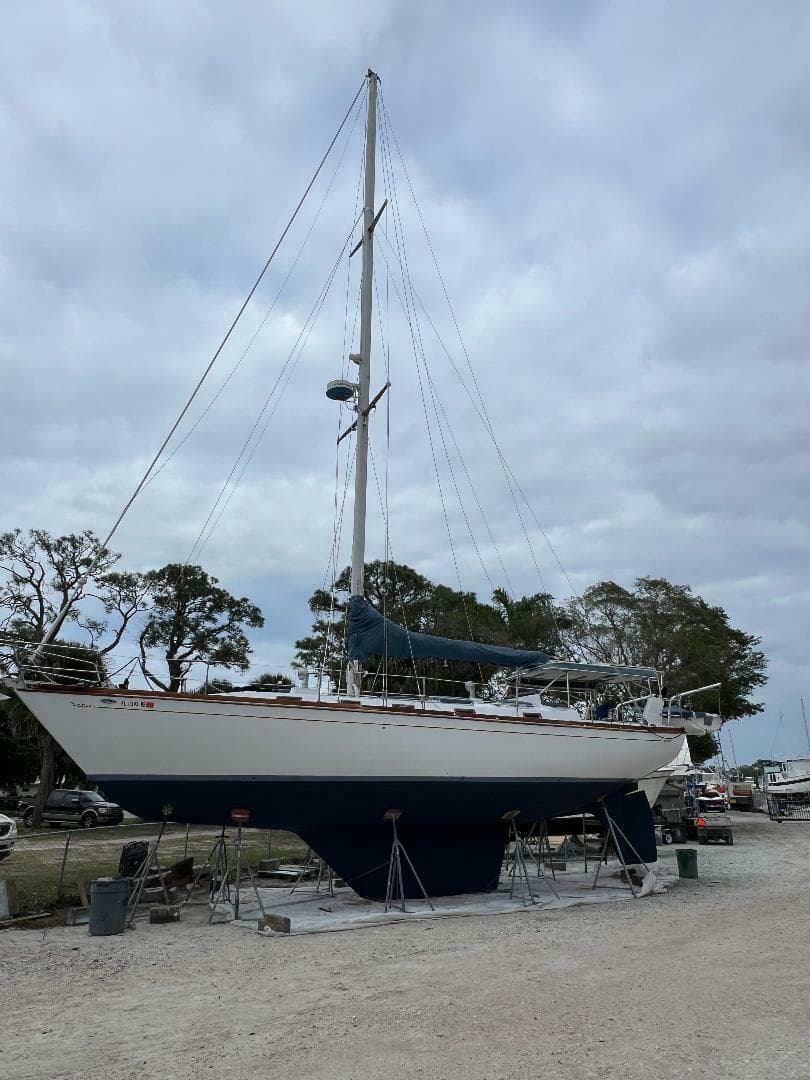1980 Cheoy Lee Aft Cockpit