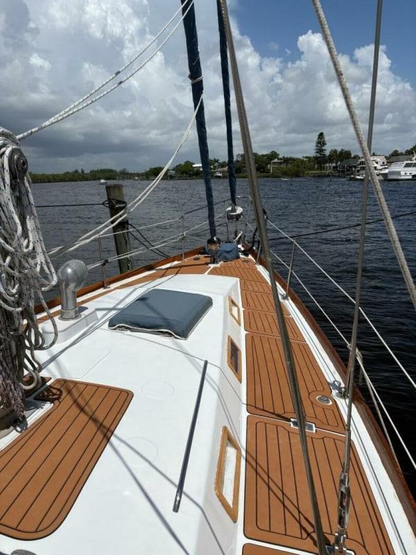 1980 Cheoy Lee Aft Cockpit