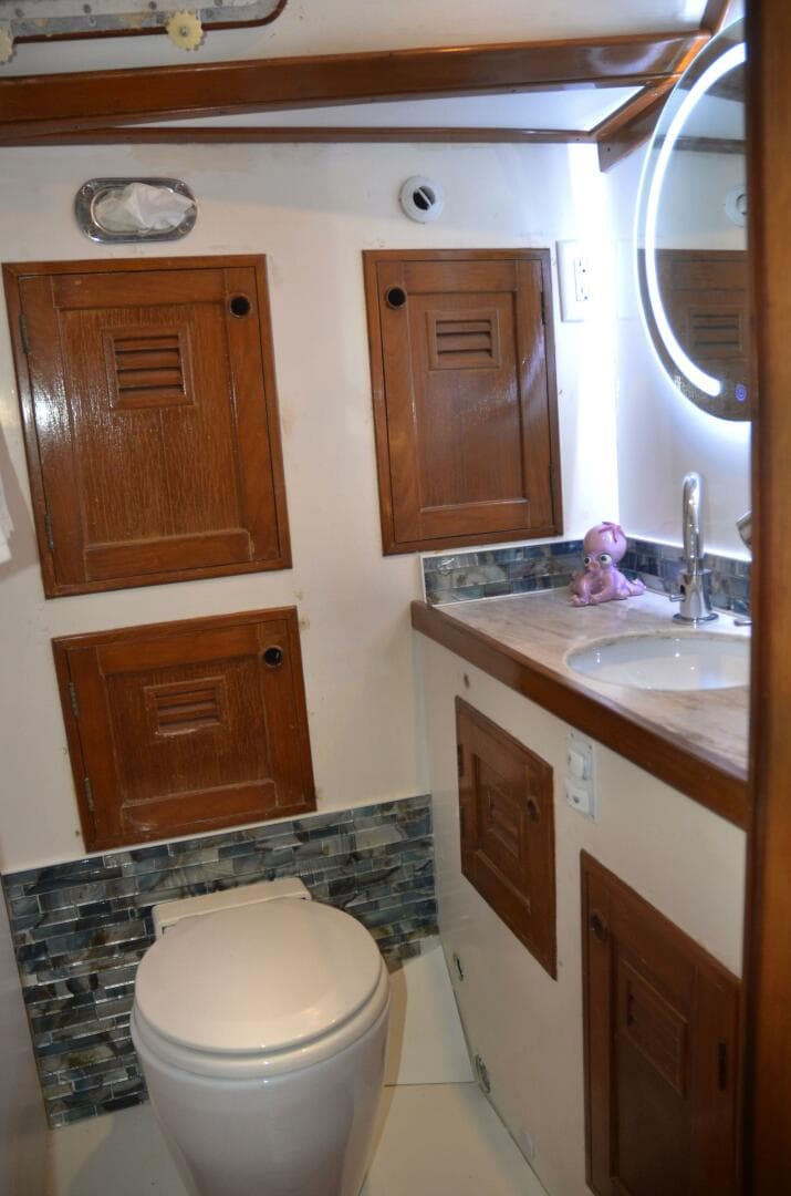 1980 Cheoy Lee Aft Cockpit