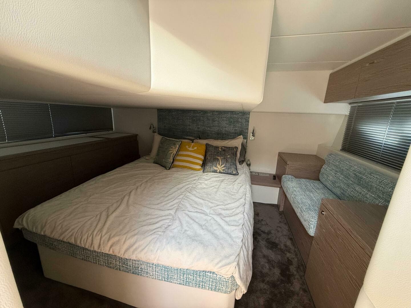 2023 Rio Yachts Sport Coupe