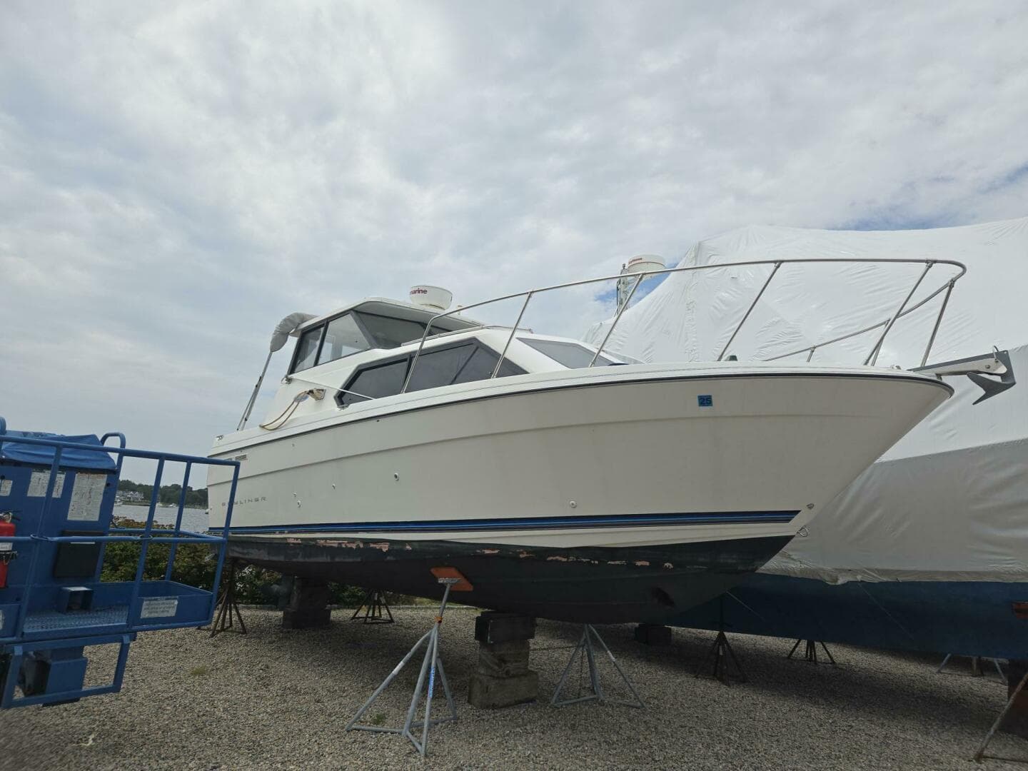 2005 Bayliner 289 EC