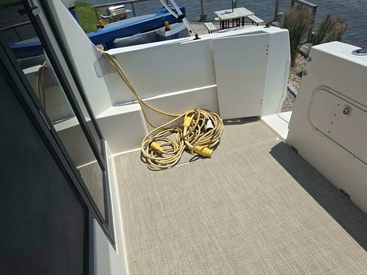 2005 Bayliner 289 EC