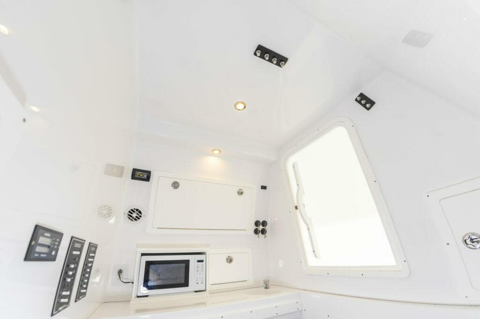 8f1876d7 3ca2 4432 997e 4f28609a78f3