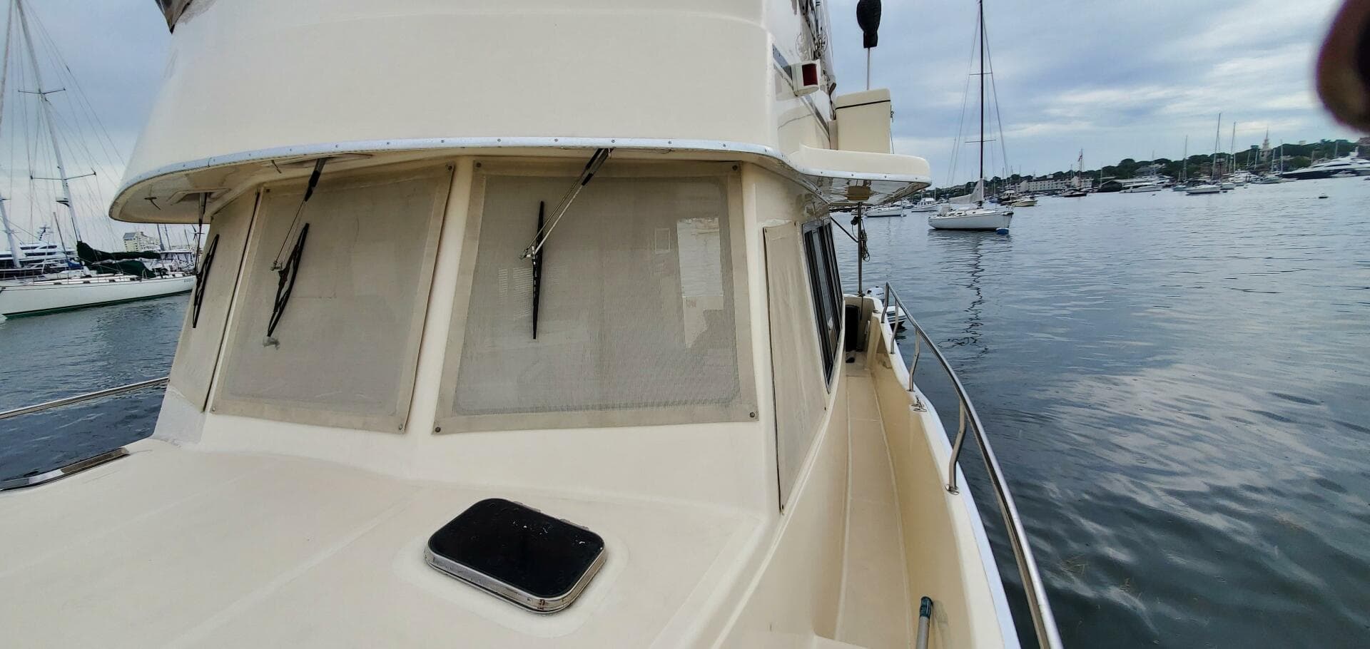 2004 Mainship 400 Trawler