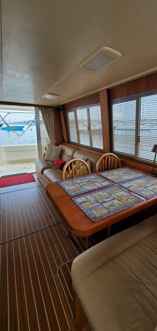 2004 Mainship 400 Trawler