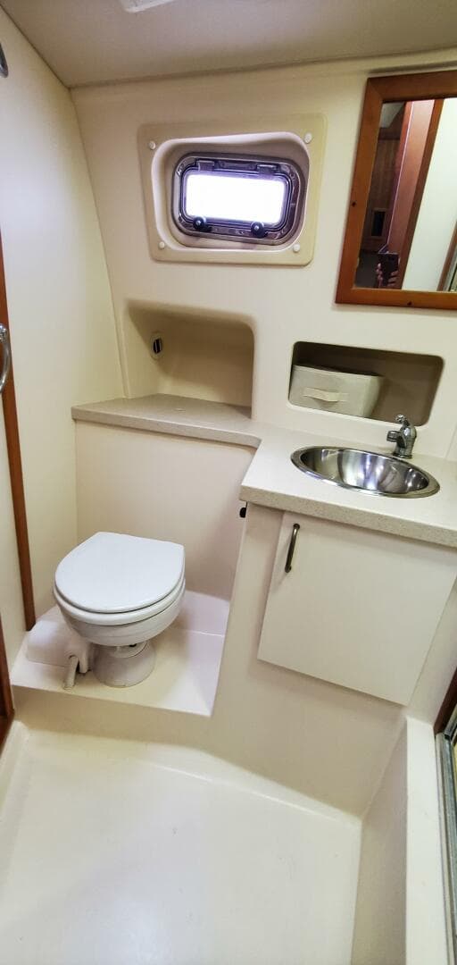 2004 Mainship 400 Trawler