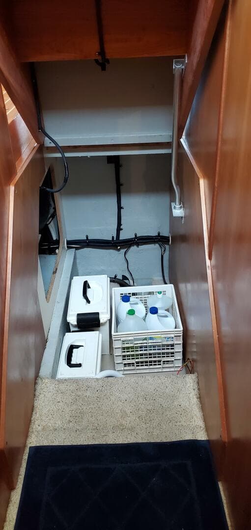 2004 Mainship 400 Trawler