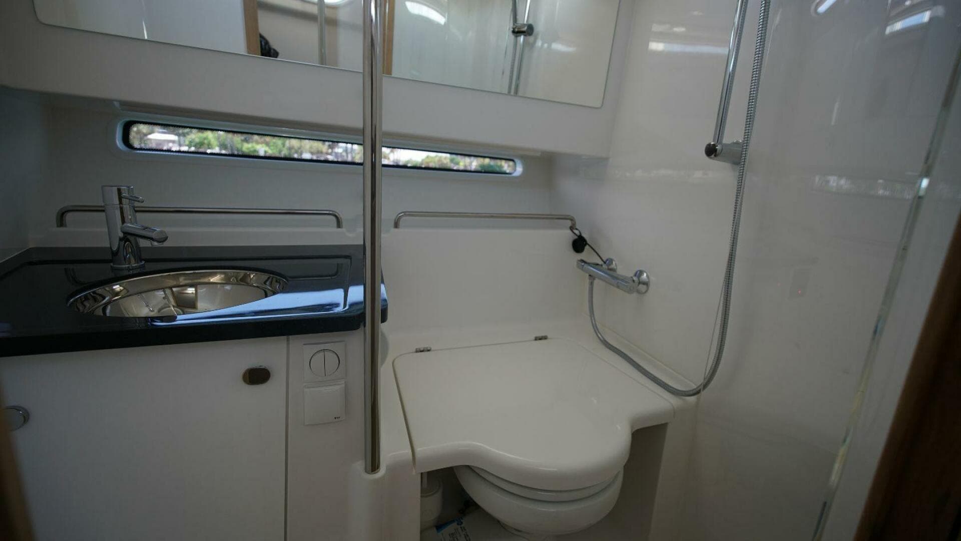 Nimbus Commuter 11 - Head