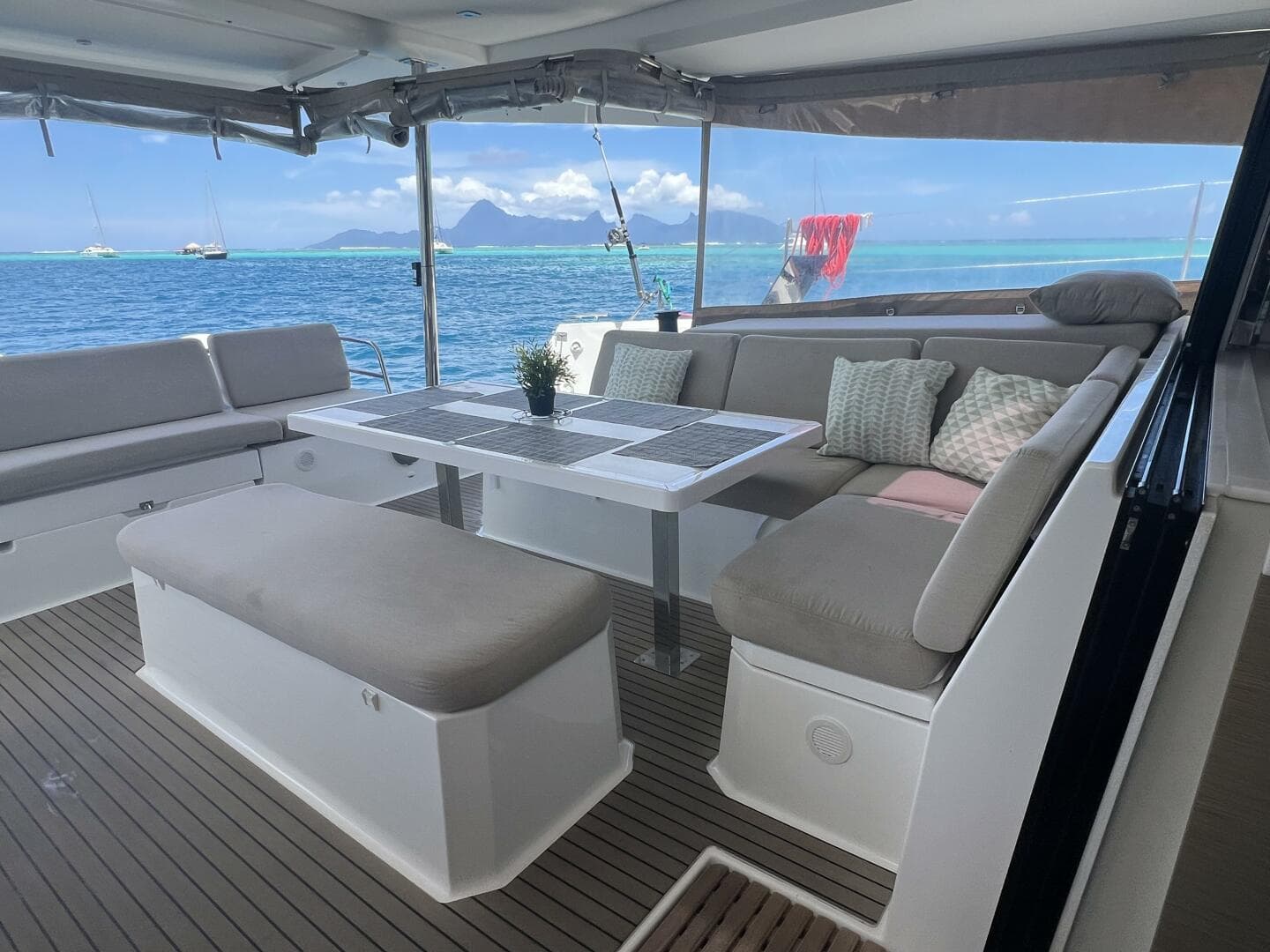 2022 Fountaine Pajot Elba 45