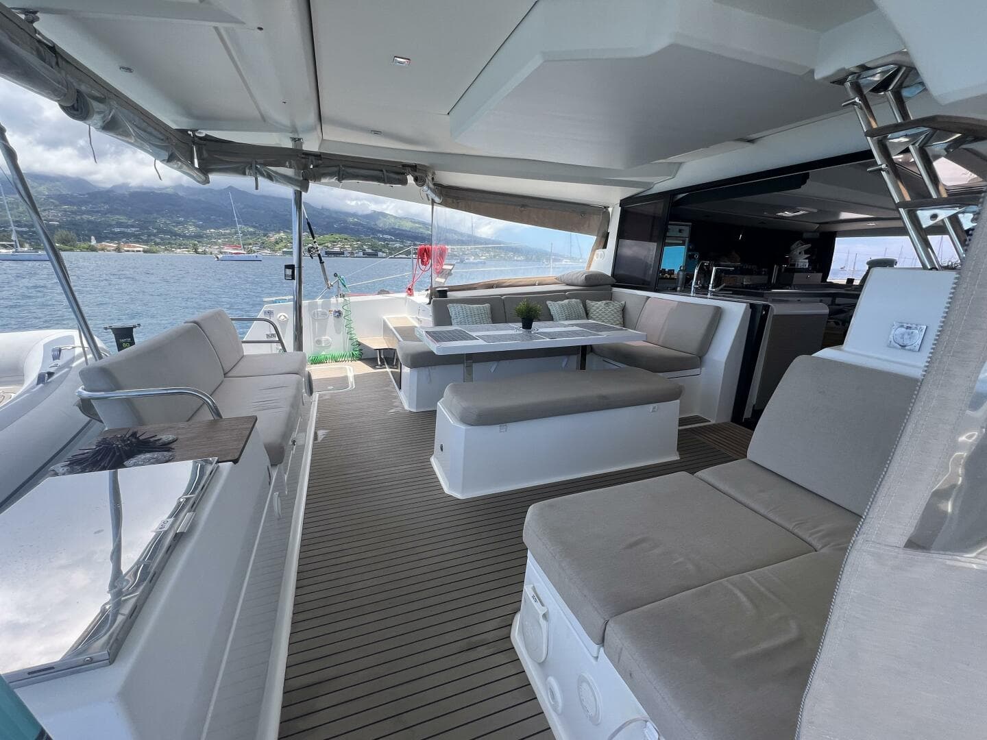 2022 Fountaine Pajot Elba 45