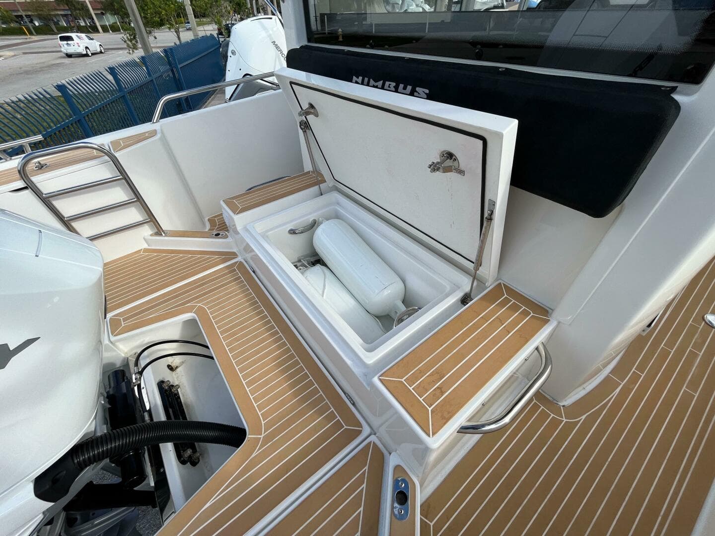 Nimbus Commuter 9 Aft-Deck Under Seat Storage