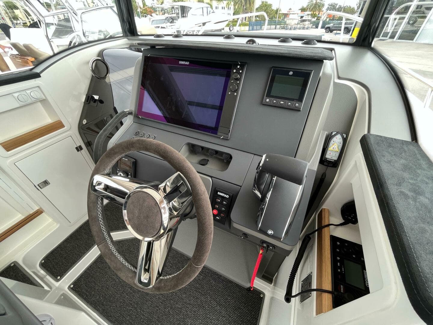 Nimbus Commuter 9 Helm