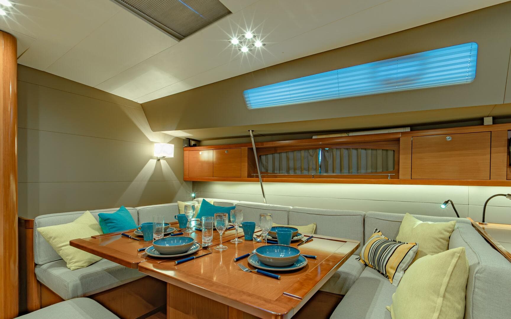 2017 Beneteau Oceanis 60