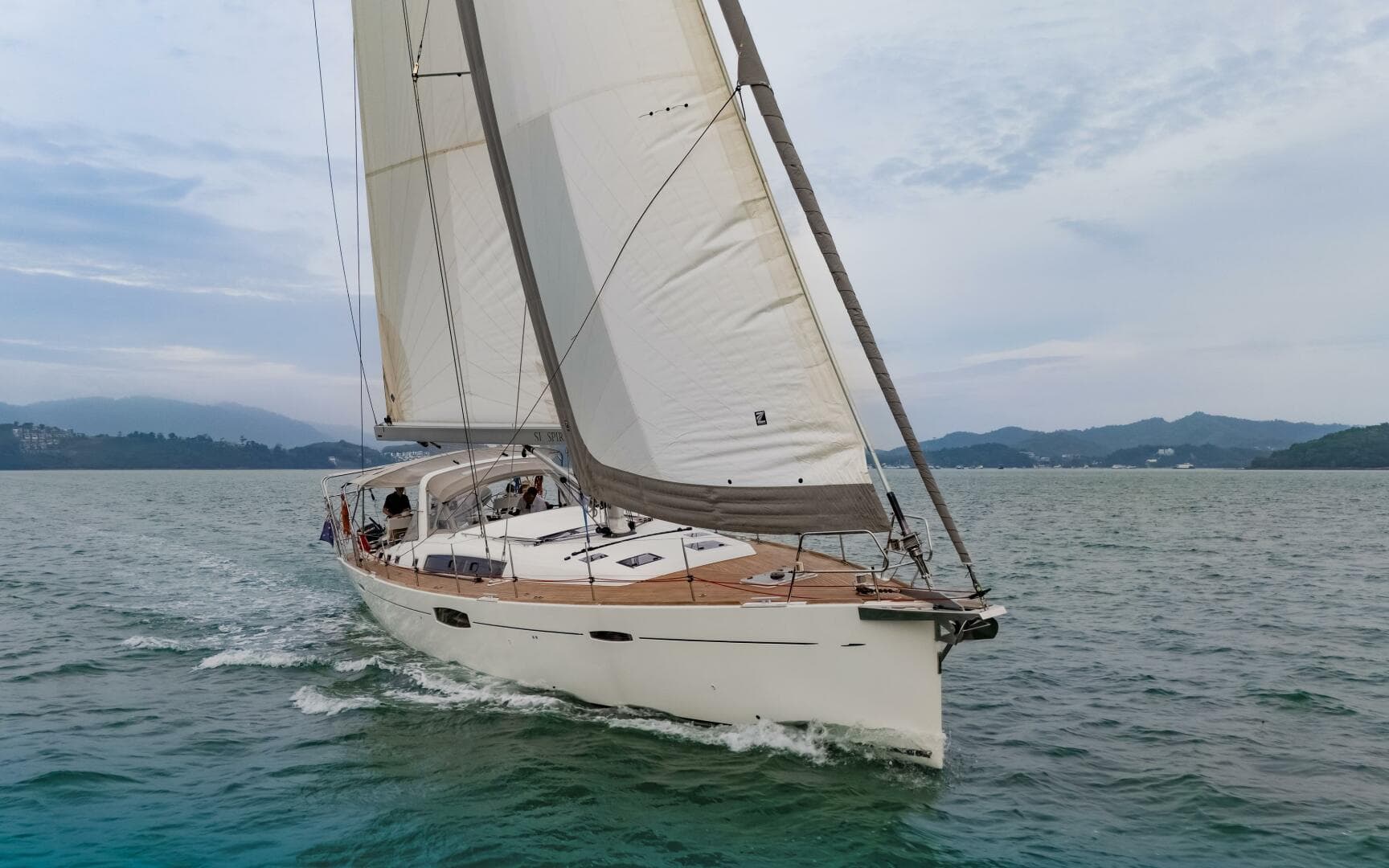 2017 Beneteau Oceanis 60