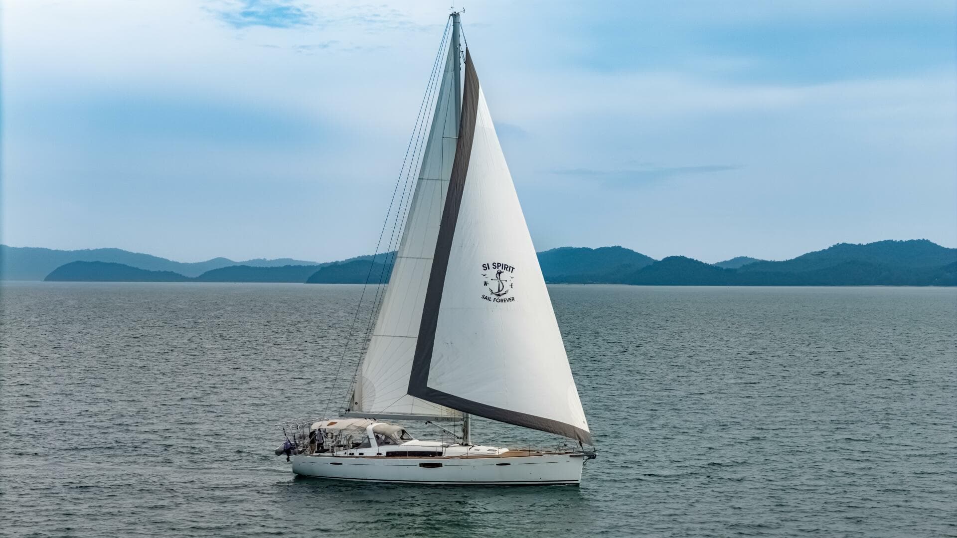 2017 Beneteau Oceanis 60