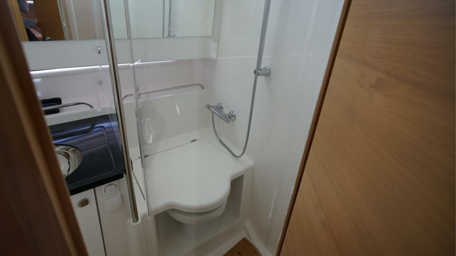 2024 Nimbus Tender 11