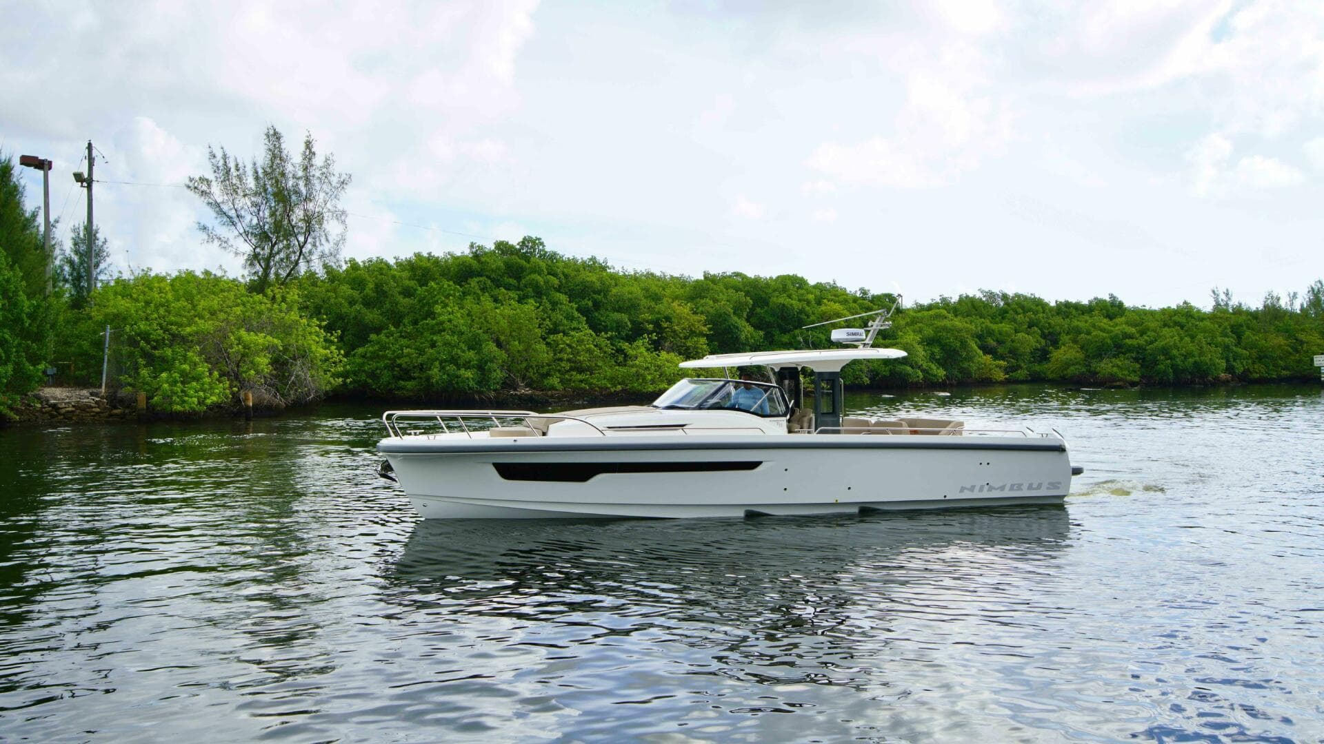 Nimbus Tender 11 - Profile