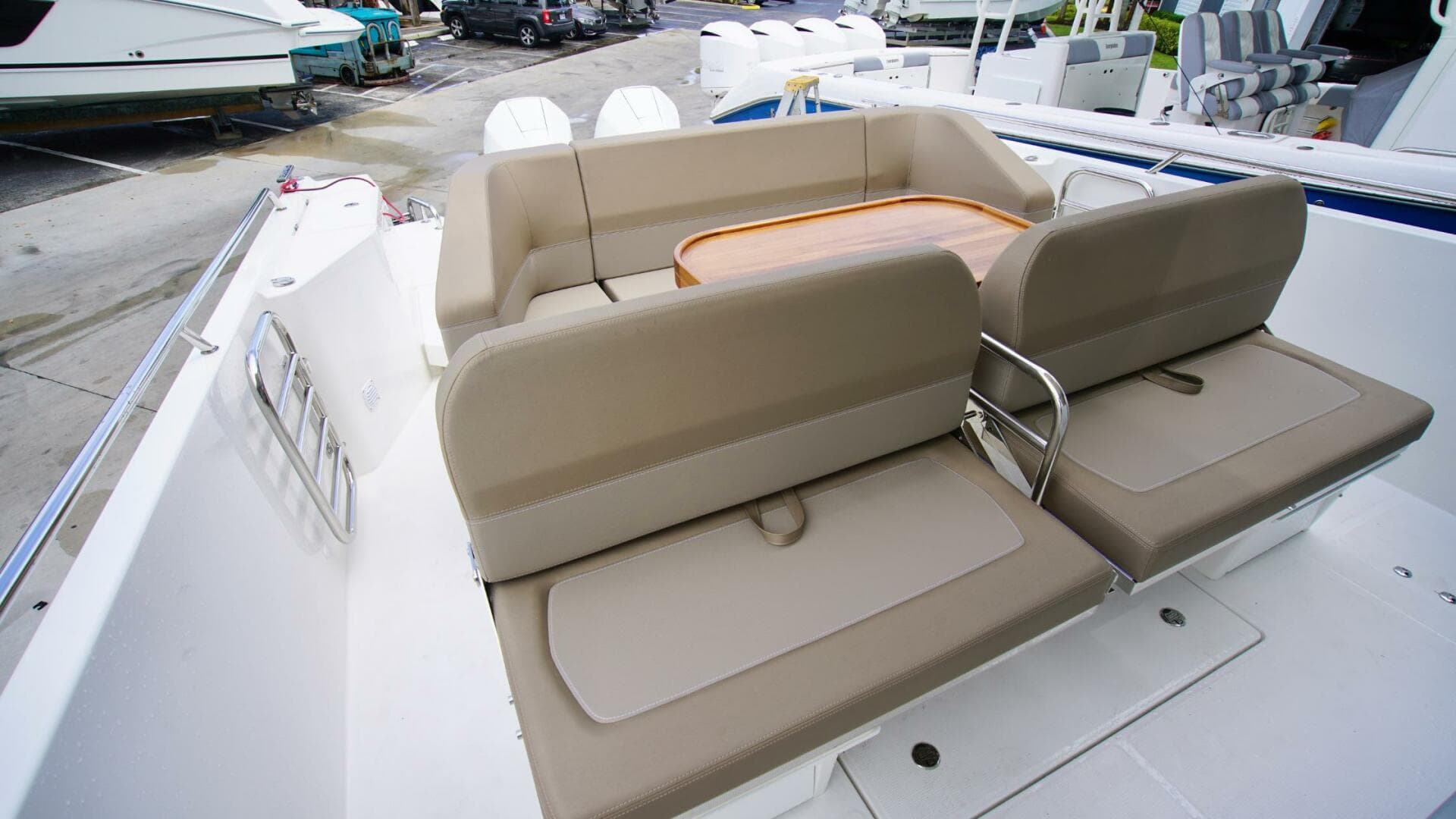 Nimbus Tender 11 - Aft Deck