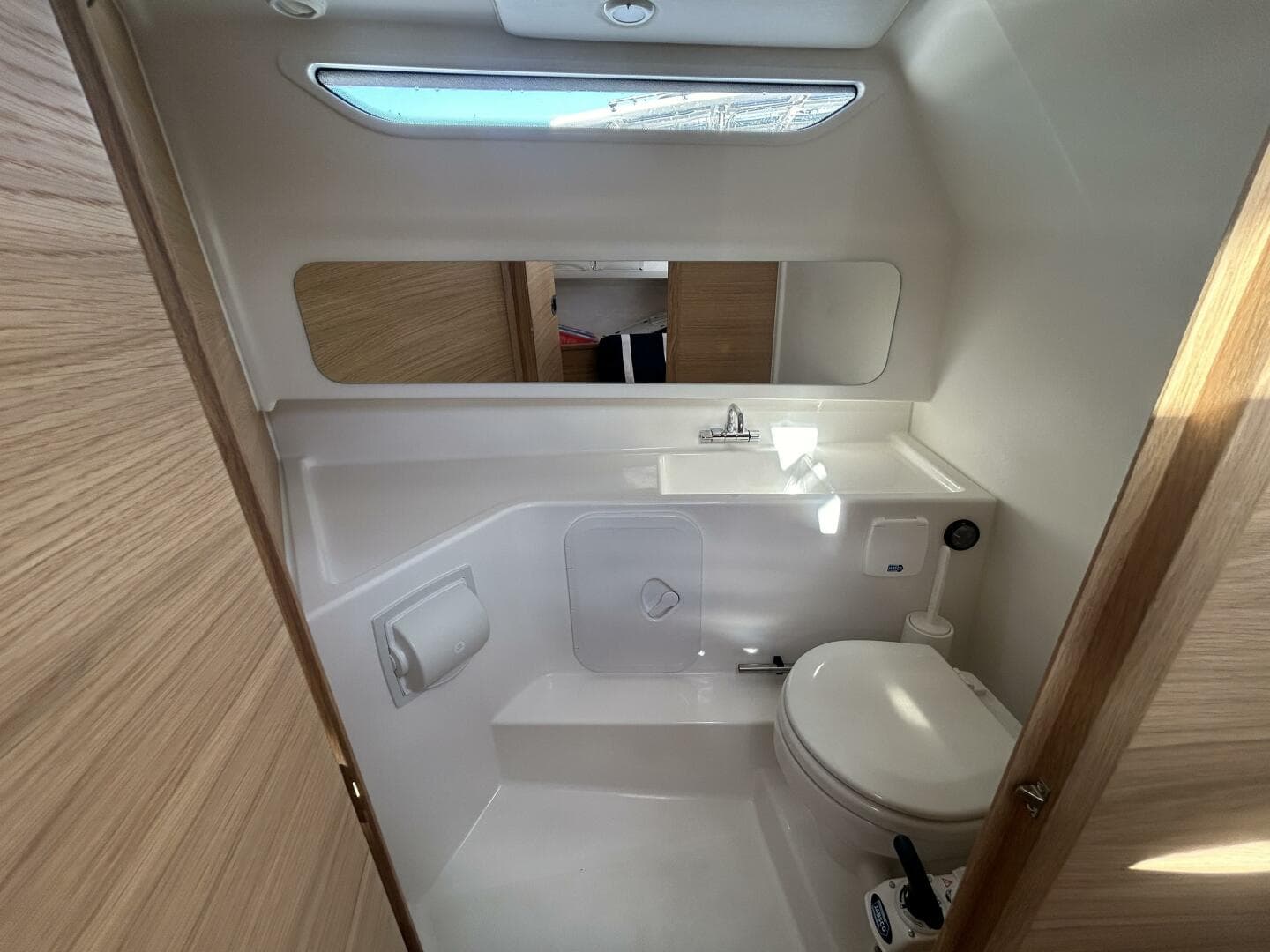 2024 Nimbus Tender 9