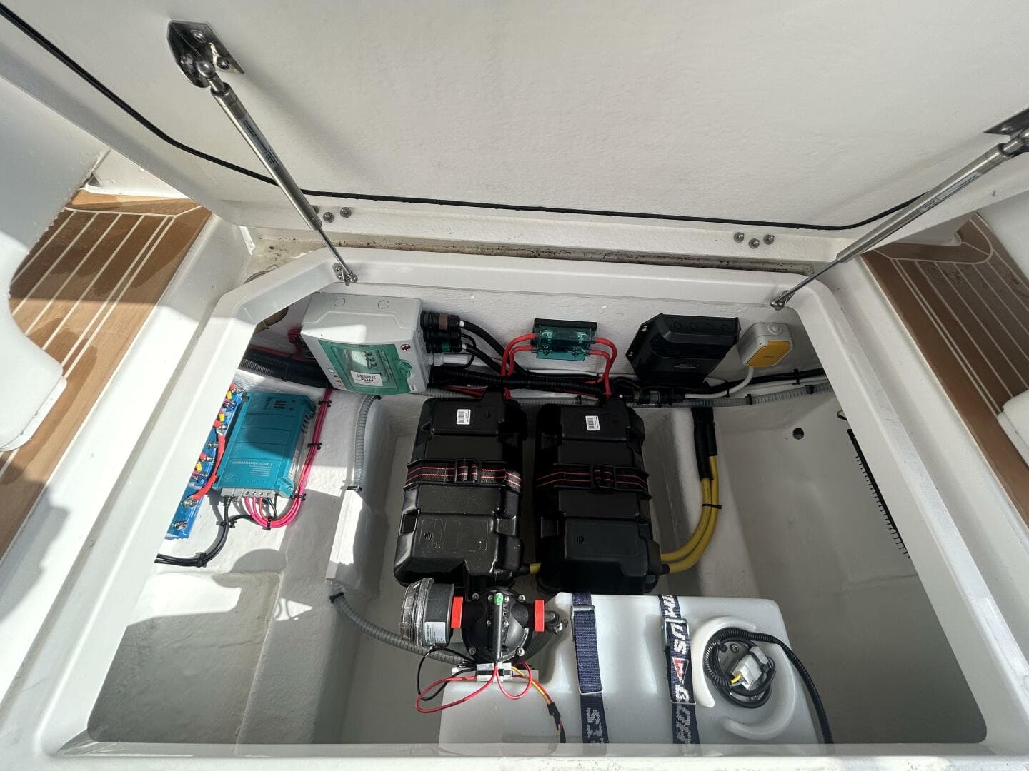 2024 Nimbus Tender 9