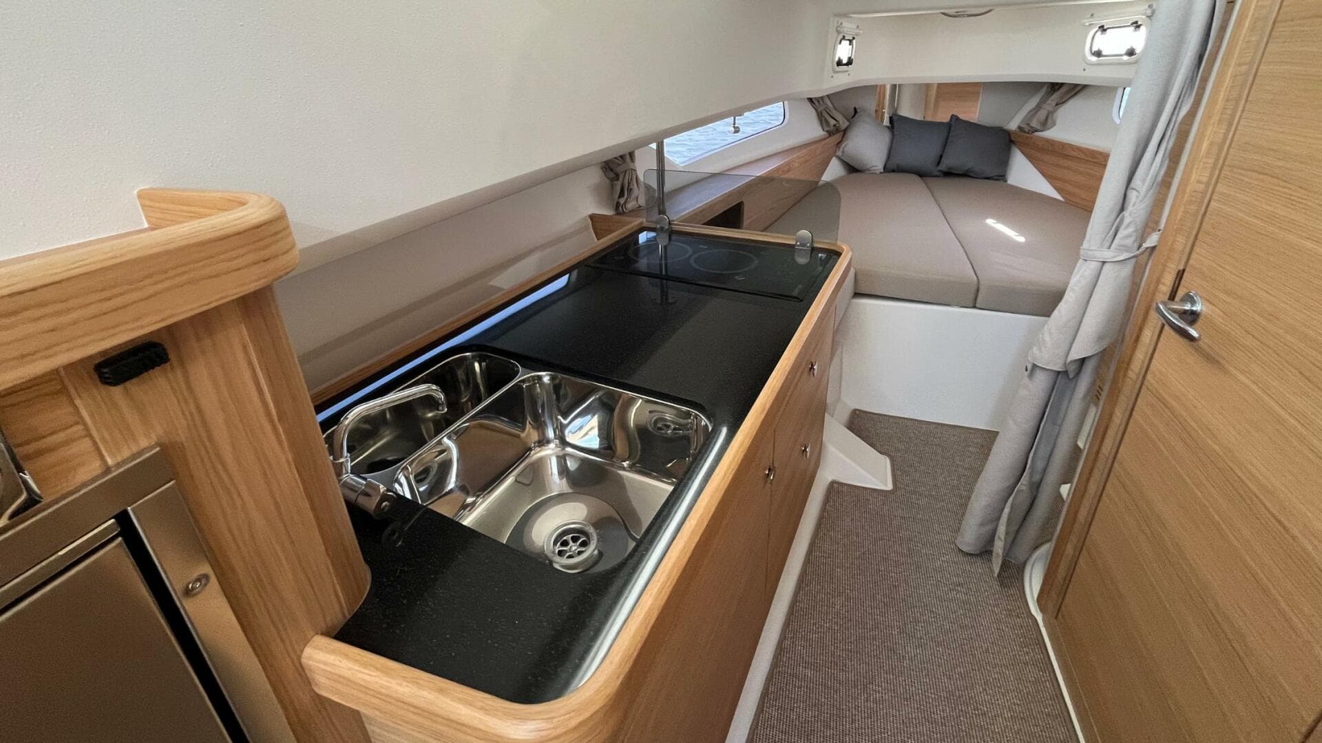 2025 Nimbus Commuter 11