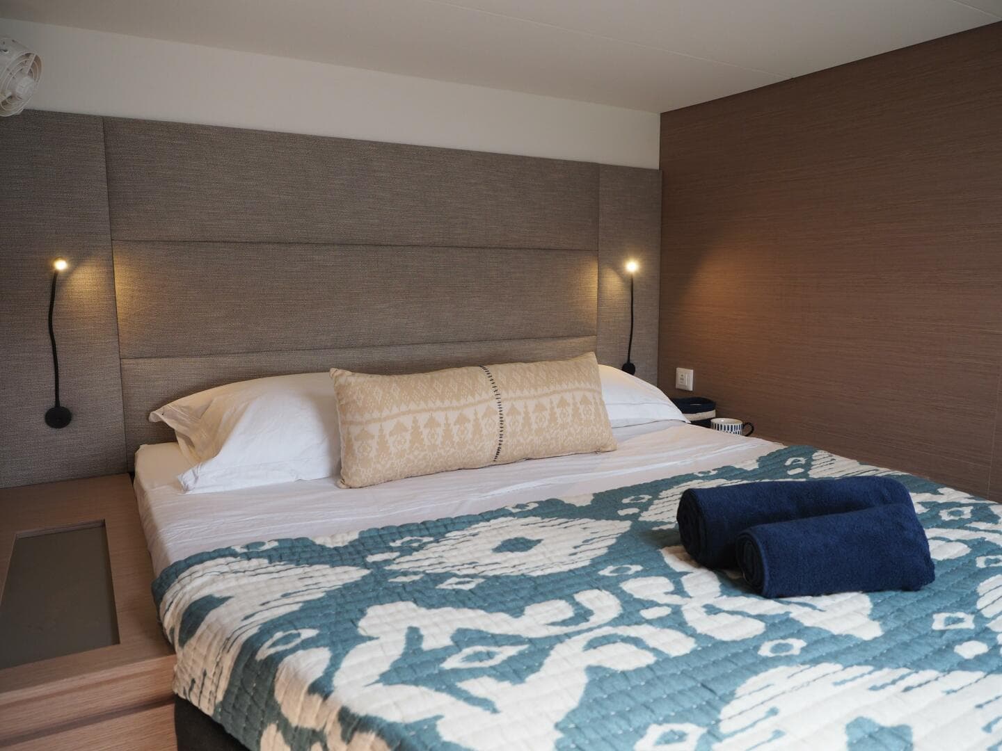 2023 Fountaine Pajot Aura 51 (Smart Electric)