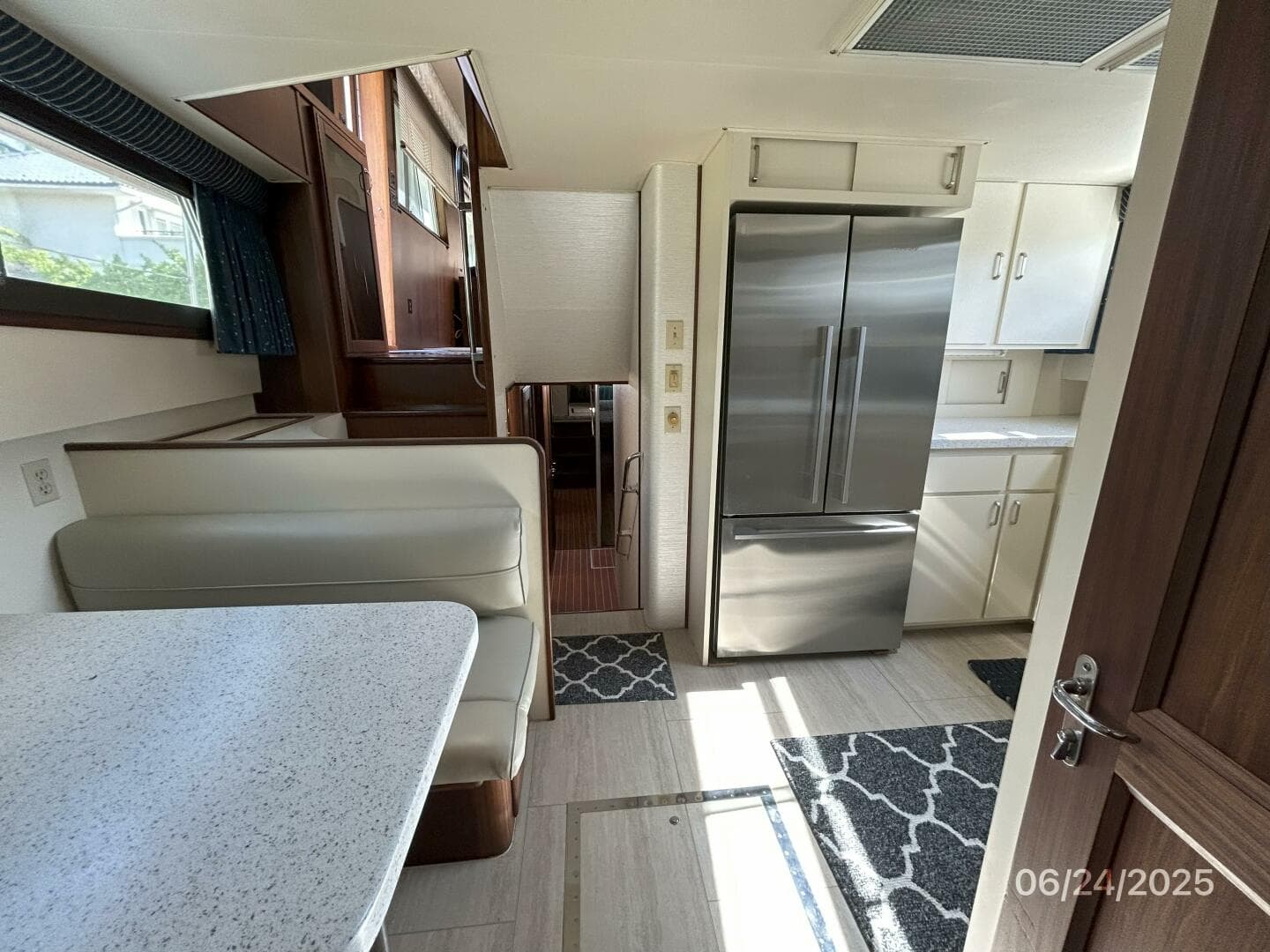 63' Hatteras galley aft