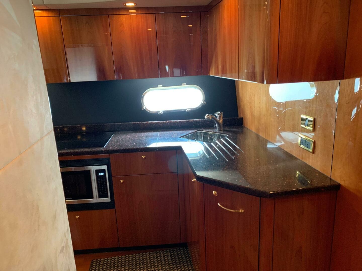 2010 Sunseeker 60 Manhattan