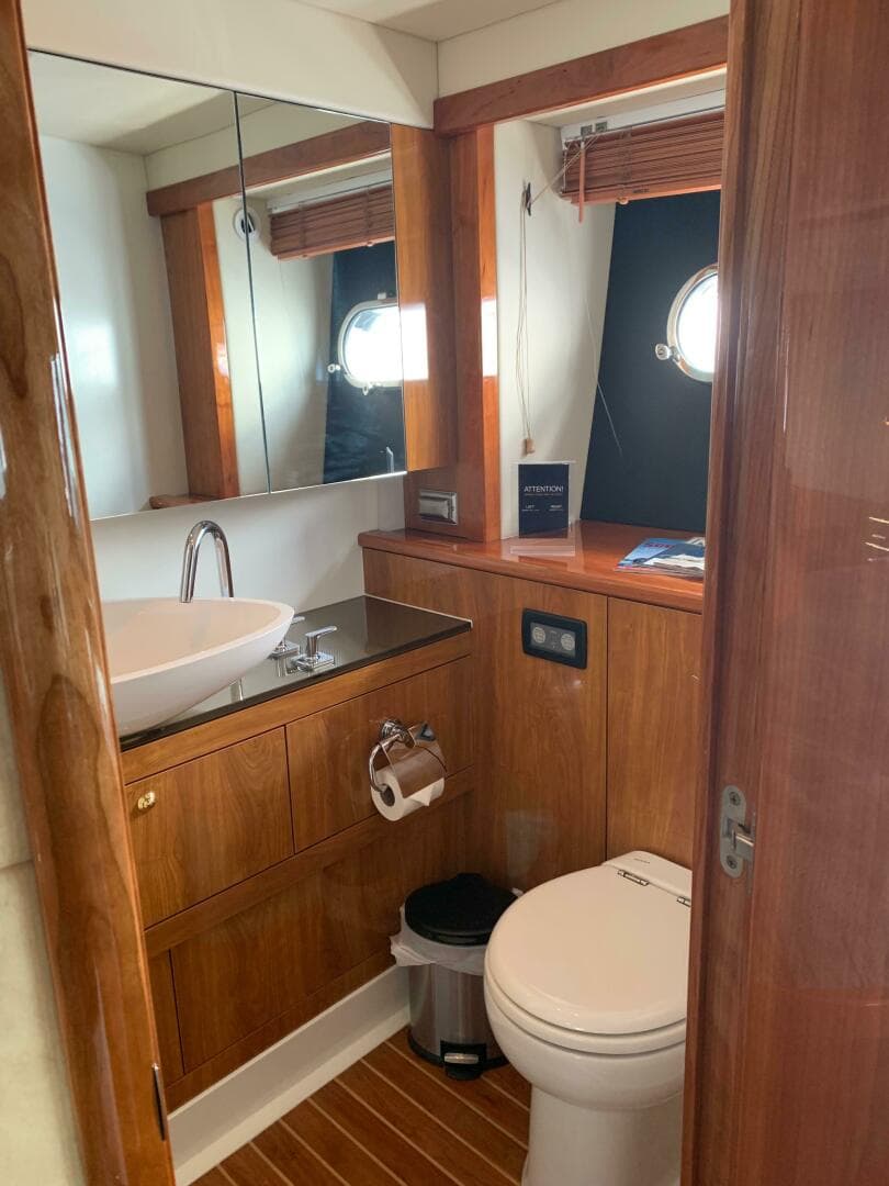 2010 Sunseeker 60 Manhattan