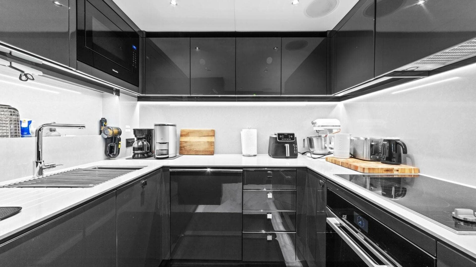 CONTESSA 98’/29.85m 2024 Sunseeker 