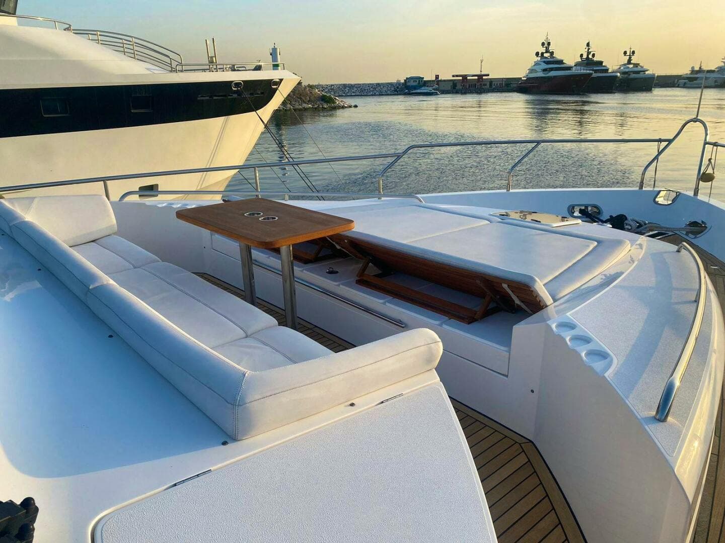 2011 Princess Yachts 