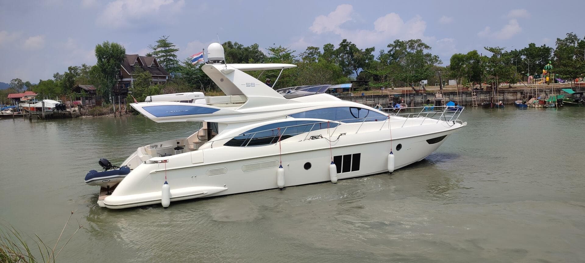 2011 Azimut 58 Fly