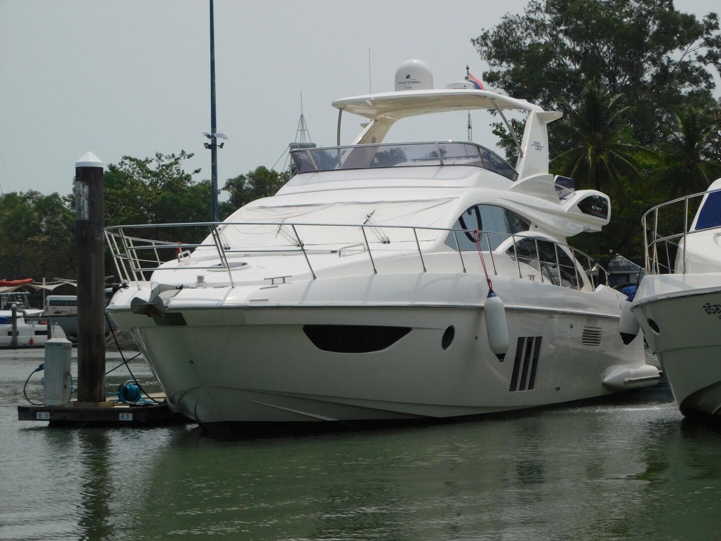2011 Azimut 58 Fly