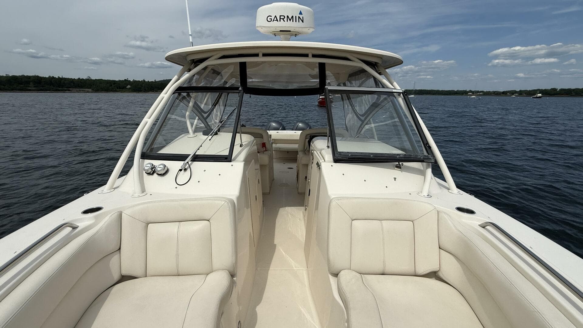 2016 Grady-White 307 Freedom