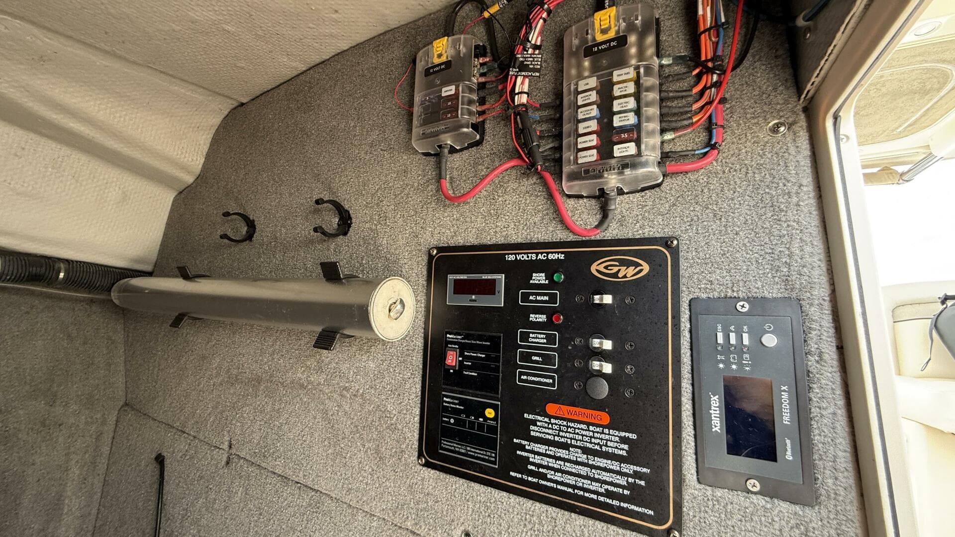 2016 Grady-White 307 Freedom